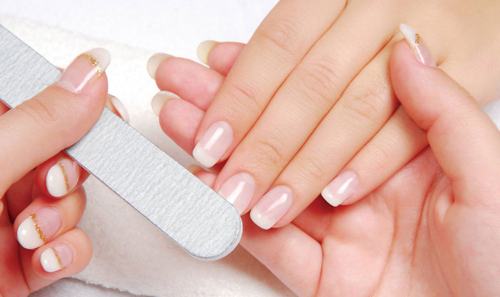 NailLab VITAMINS FOR NAILS HOW TO COMBAT BRITTLE NAILS